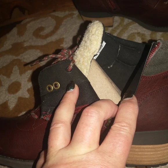 ~~MERRELL👢Shiloh II Boots~~ - Picture 14 of 16